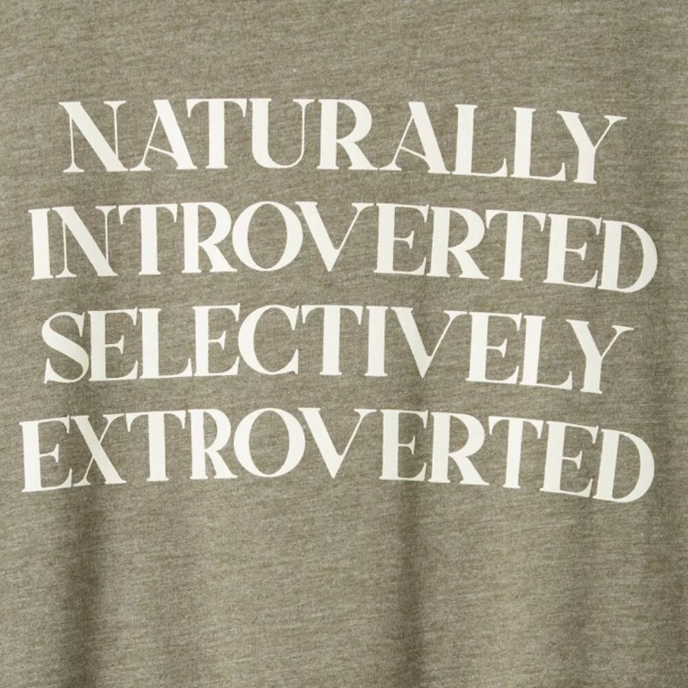 TORRID Classic Fit T-Shirt Naturally Introverted Selectively Extroverted Size 1X - Picture 4 of 9